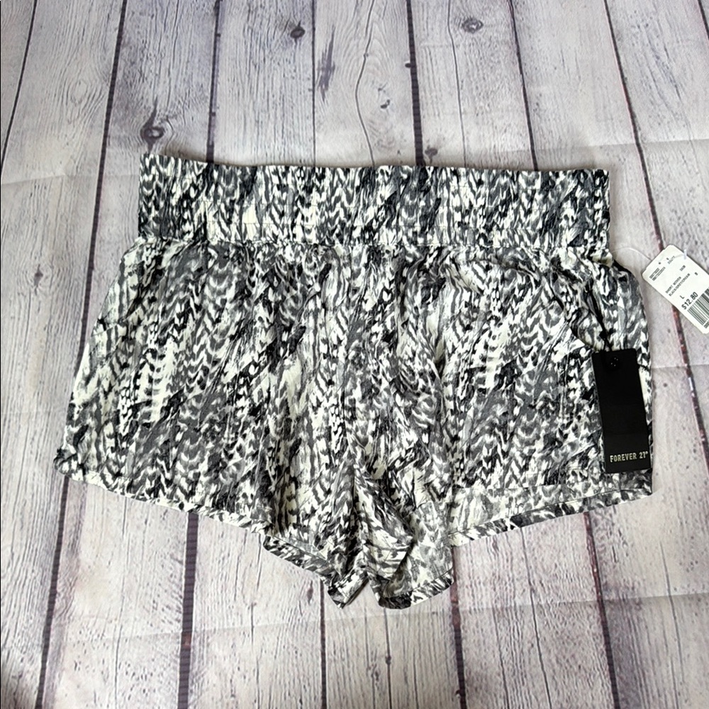 Forever 21 High Waist Black and White Shorts
